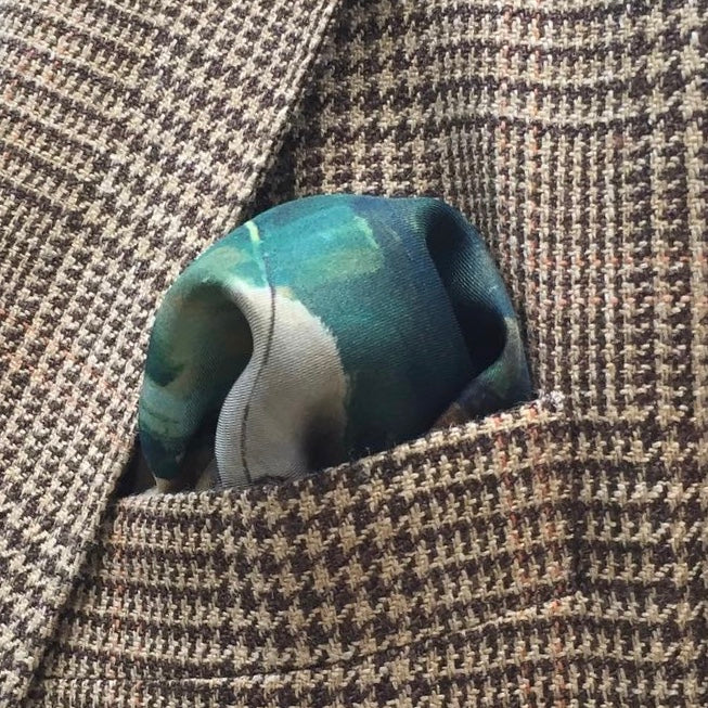 'Victory at Last' classic motor racing silk pocket square in green, black & gold (42 x 42cm)